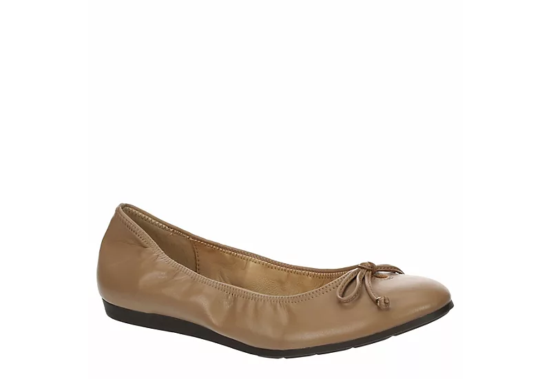Mootsies Tootsies Womens Cameo Flat - Camel 1 Mootsies Tootsies Womens Cameo Flat - Camel