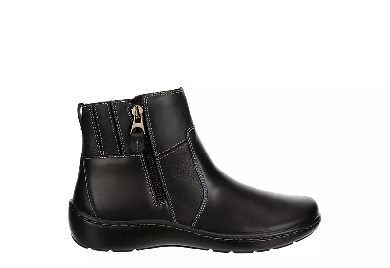 Clarks Womens Cora Grace Boot - Black 2 Clarks Womens Cora Grace Boot - Black - Image 2